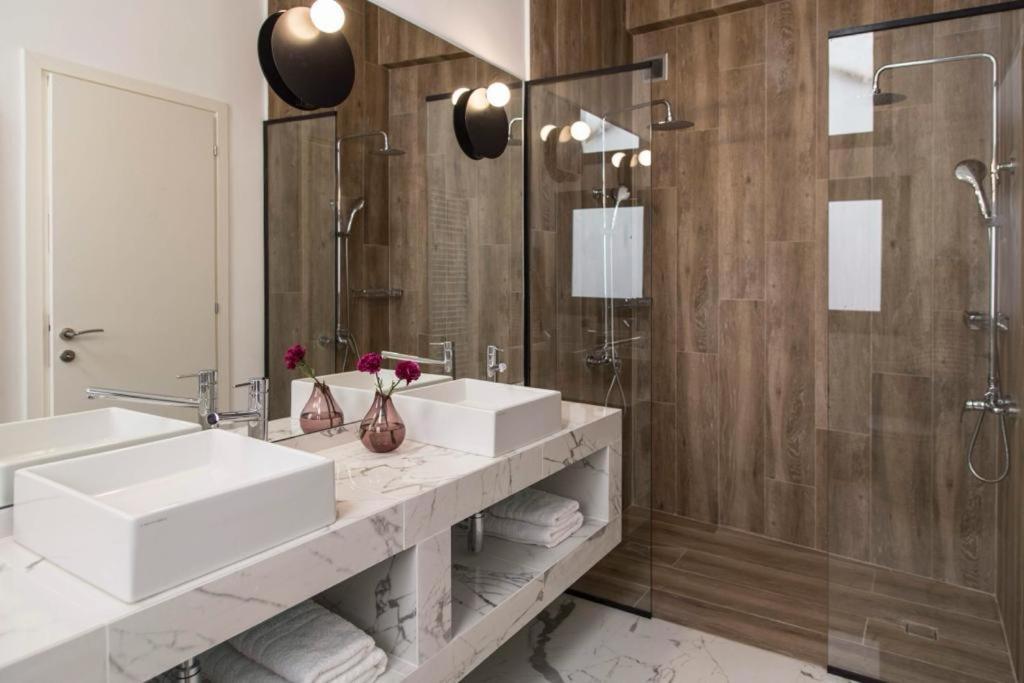 Aura Spacious 2 Bedroom Apartment Athens Exterior photo